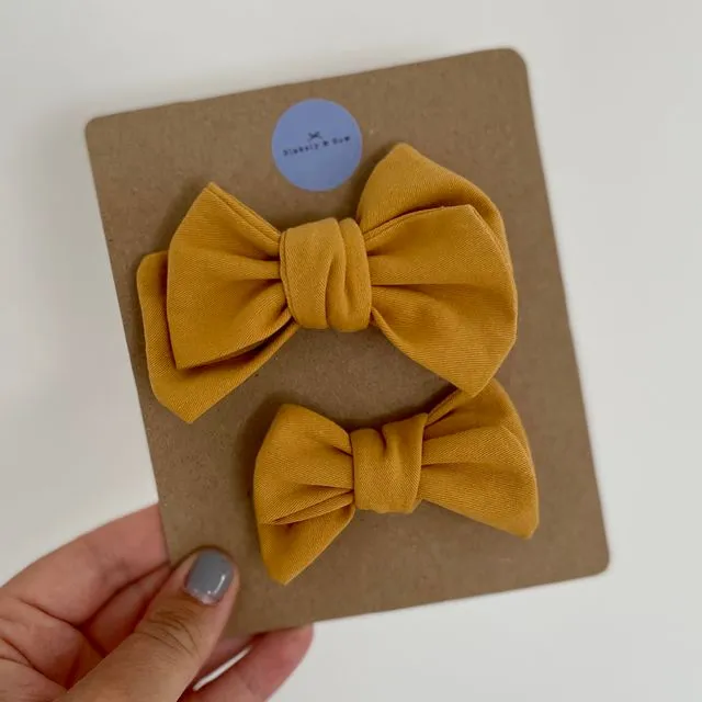 Handtied hair bow clips- Mustard- Large and Small