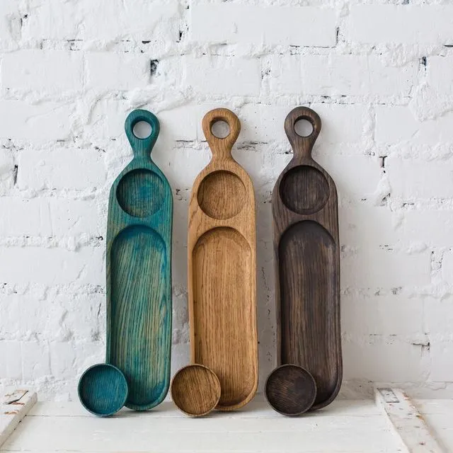 'SHE design' long oak aperó/charcuterie board with a wooden sauce pot
