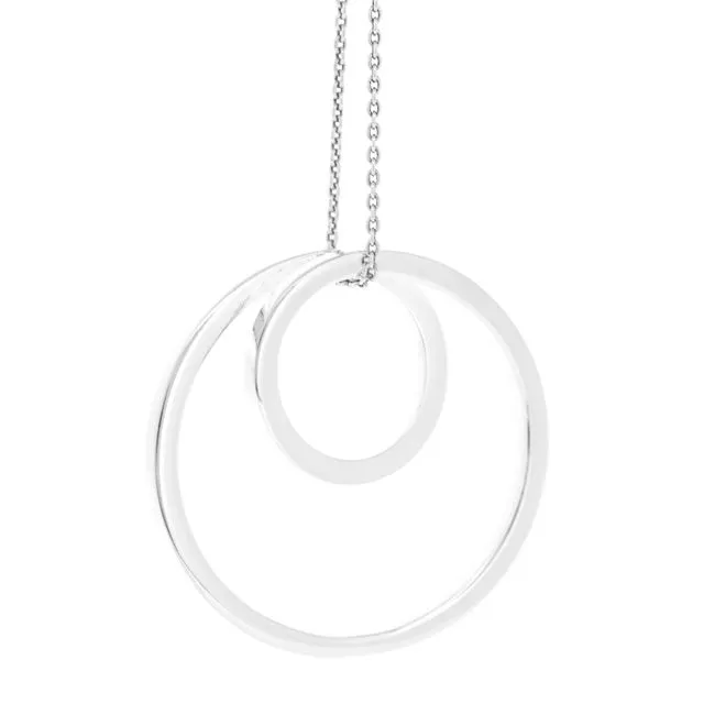 Simply Silver Decreasing Circles Pendant with 18" Trace Chain and Presentation Box