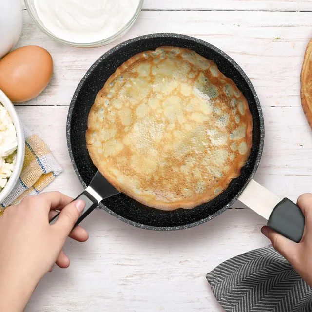 Masterpan Non-Stick Frying Pan 20cm, Stone, Induction Ready with Chef's Handle and Removable Silicone Sleeve, Cast Aluminium, Oven & Dishwasher Safe