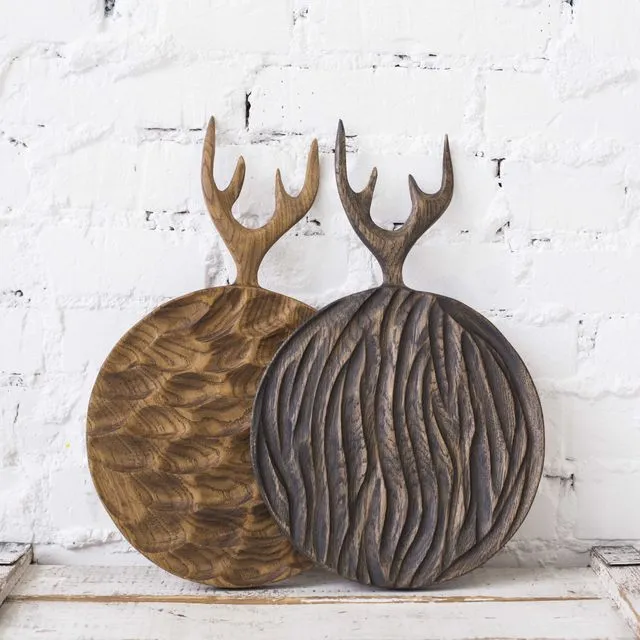 'SHE Design' oak "horned" round carved serving/cutting board