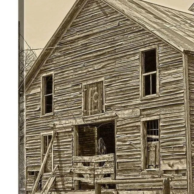 Rustic Barn Of Old Canvas Print