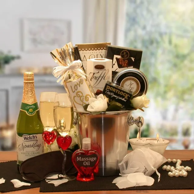 Deluxe Romantic Evening For Two Gift Basket