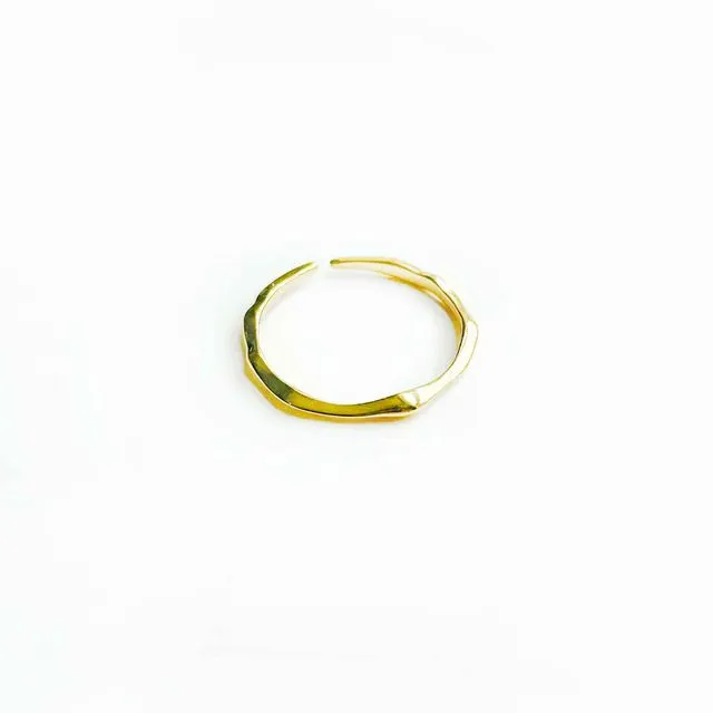 HAMMERED STACKER RING