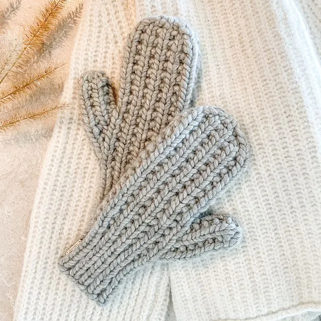 THE OXFORD MITTENS - Heather Grey