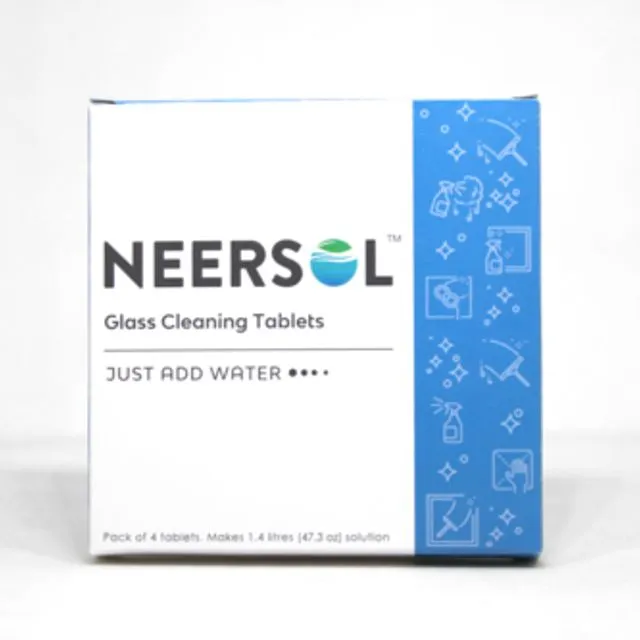 Glass cleaning tablets