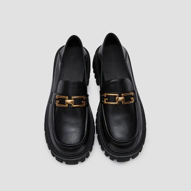 Leather Loafers With Chain - Black