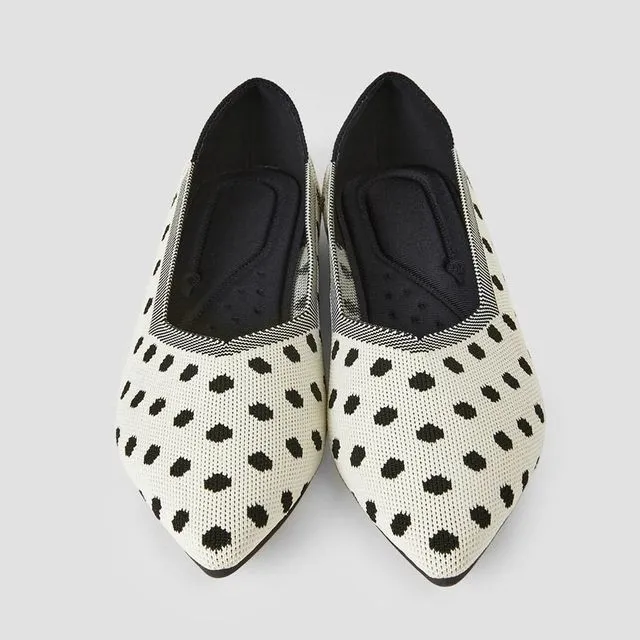 Polka Dot Flat Shoes - Beige&Black