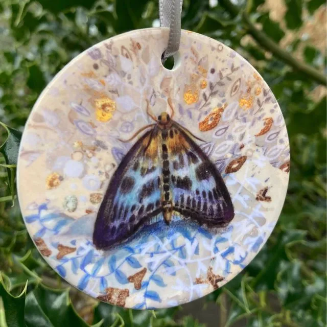 Small Magpie Porcelain Moth Decoration