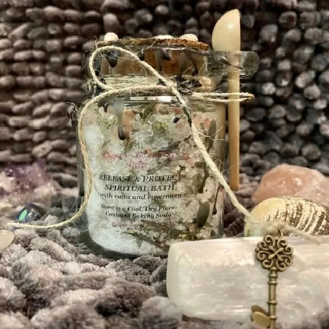 Breaking Curse Ritual Bath Salts- 8 Ounce Glass Jar with Wooden Spoon