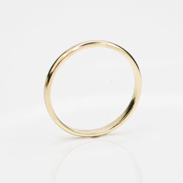 Simplicity 9ct Gold Ring Band