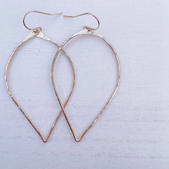Large Pointed Hoops
