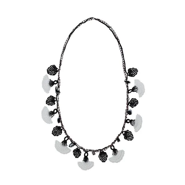 Melly Long Necklace - Black/White