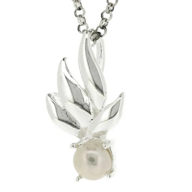 Kitten Spring Leaves Pearl Pendant with 18" Trace Chain and Presentation Box