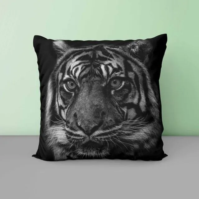 Throw Pillow - Tiger black / white