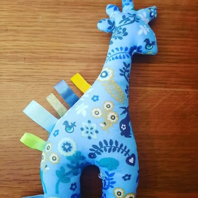 Giraffe cuddly toy 20 m high (Blue floral design)