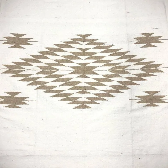 The In/Out "Diamante" Blanket White/Tan