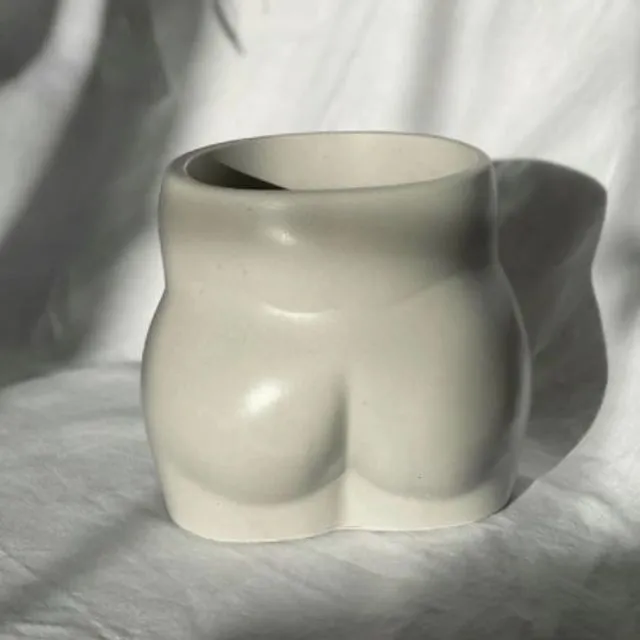 Handcrafted Bum Shaped Vase White