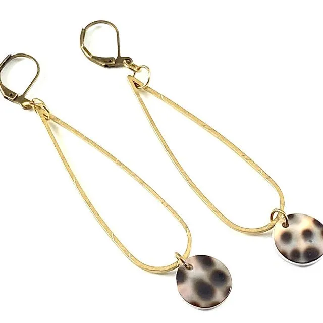 Tiger Shell Drop Earrings - Brass