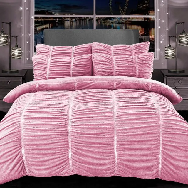 Pink Soft Touch Retro Ruched Teddy Bear Fleece Embellished Duvet Set