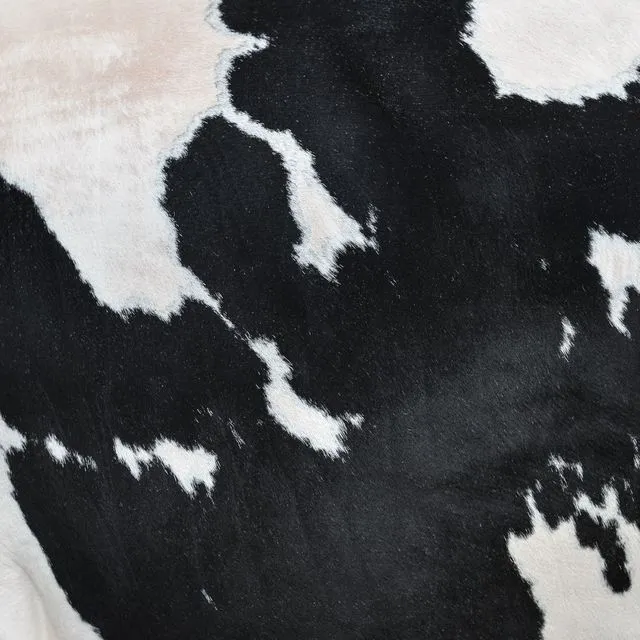 Decorative Argentine Cow Hide Black/White