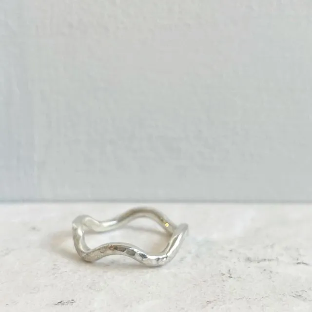 Wave Ring in Hammered Texture