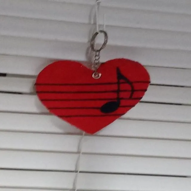 Embroidery Music de sign  Note Key Chain  Heart