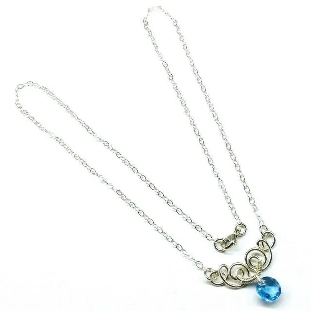 Silver Wire Sculpted Round Crystal Pendant Necklace Aqua