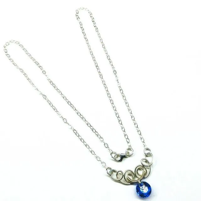 Silver Wire Sculpted Round Crystal Pendant Necklace Blue