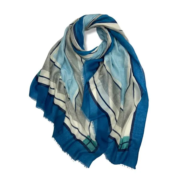 Checked plain scarf in Blue