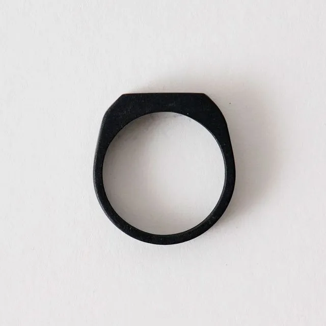 Dappe Black Unisex Sustainable Ring