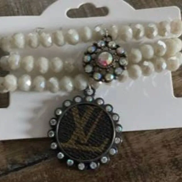 Lv Upcycled charm White Stretch bracelet set