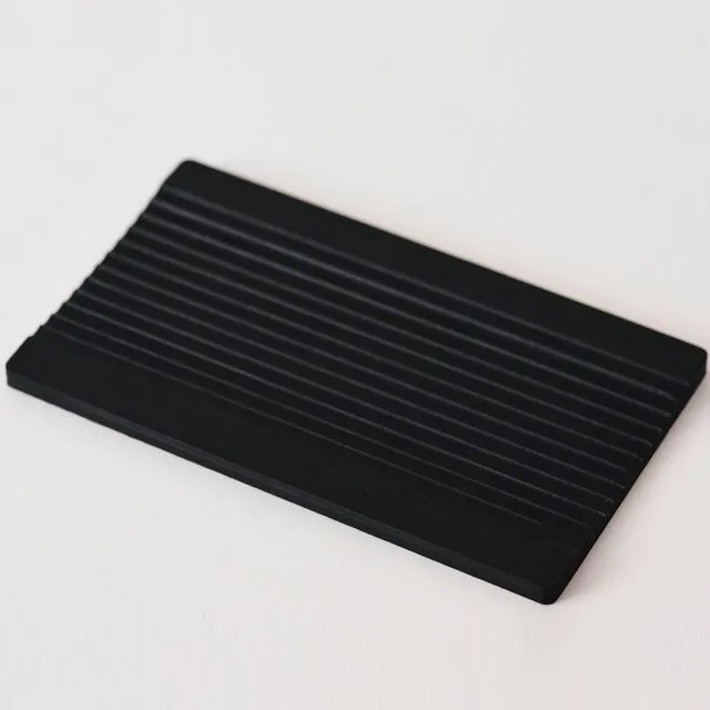 Hirake Handcrafted Sustainable Groove Tray - Black