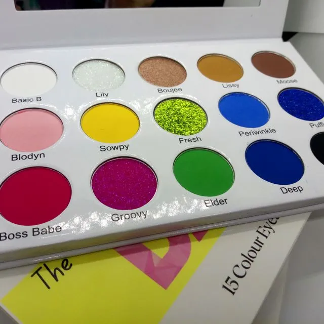Daisy 15 Colour Eyeshadow Palette by Heather Lou Cosmetics®