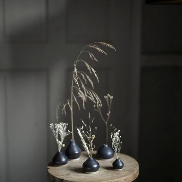 Archive miniature vases (Five black)