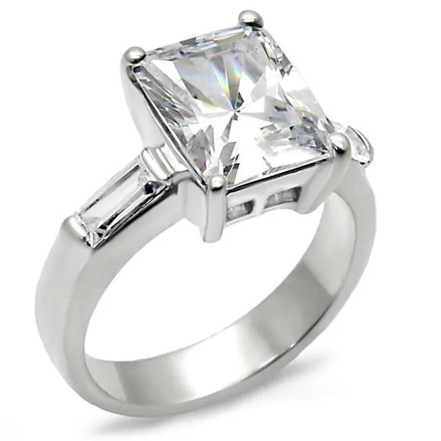 9D432 - High-Polished 925 Sterling Silver Ring with AAA Grade CZ in Clear