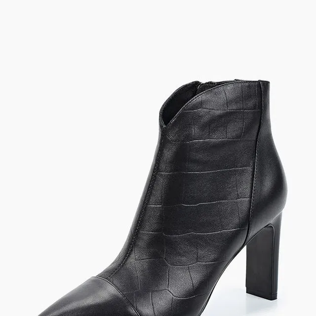 SUKIE - Black Skin Ankle boots