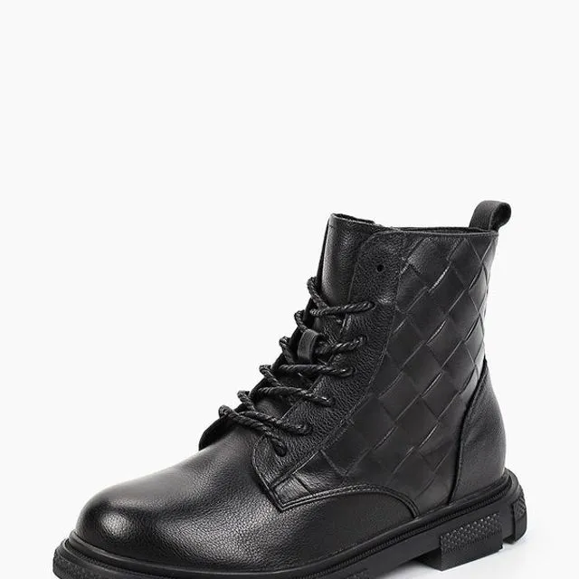 AUDLY - Black Ankle Boots