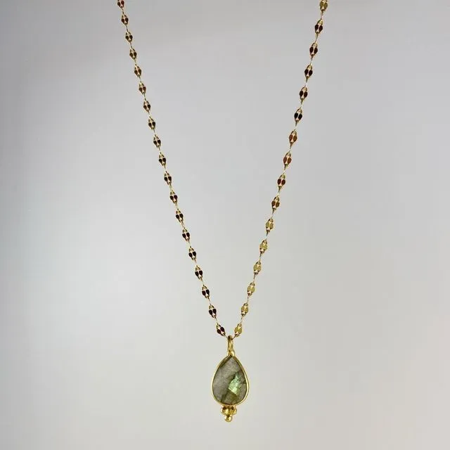 GANDHI necklace - Labradorite