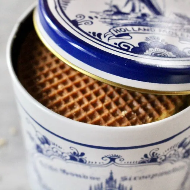 Gift Tin w/ caramel stroopwafel cookies 8-Pack (QTY 16)