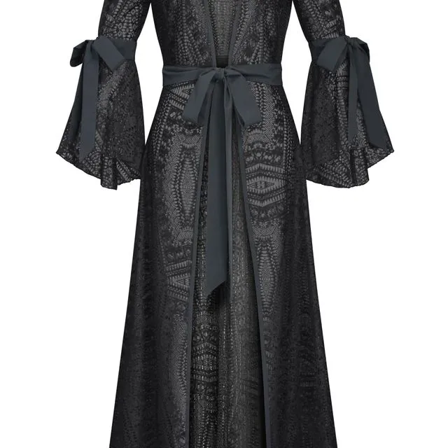 Chic Star Lace Duster In Black