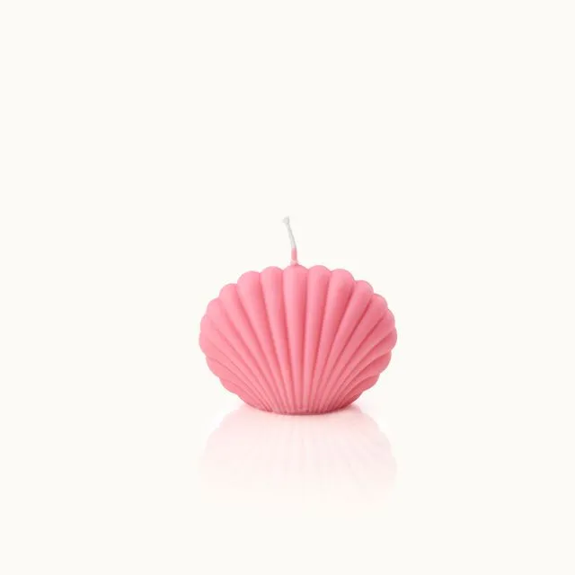 Shell-shaped candle small red