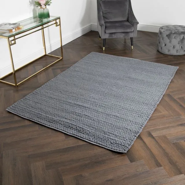 Large Knitted Grey Wool Rug (120 x 180cm)