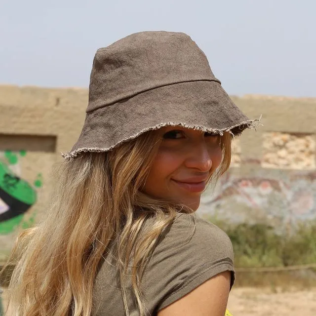BU164 Bucket hat in real mud-colored linen
