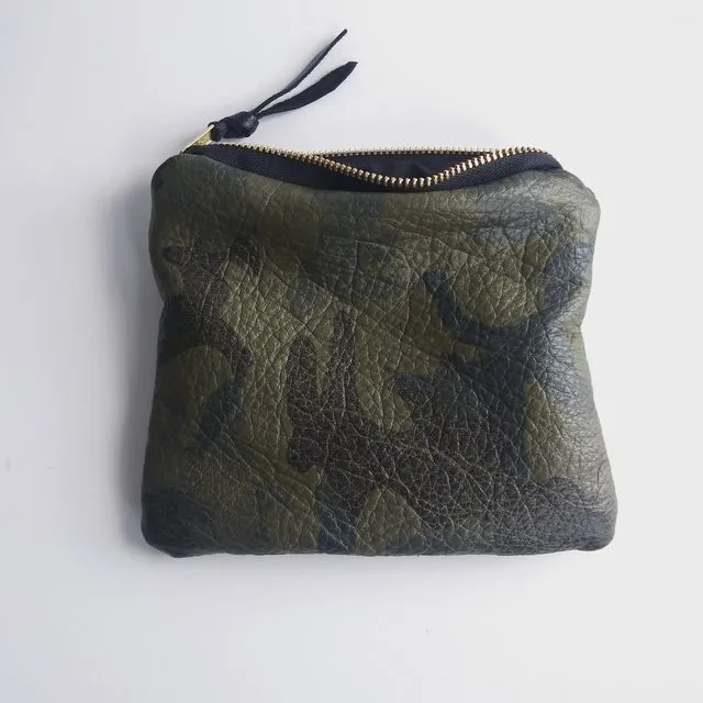 LEATHER CAMO POUCH