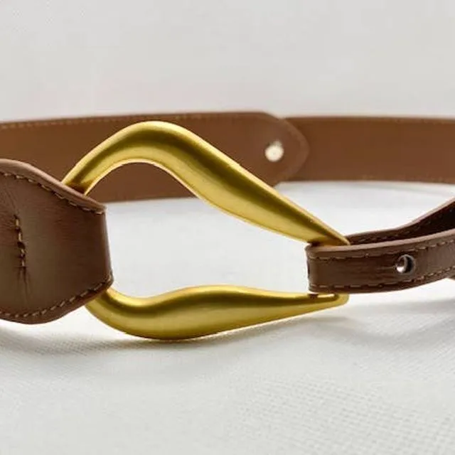 Adjustable Leather Belt with matt horseshoe buckle Brown