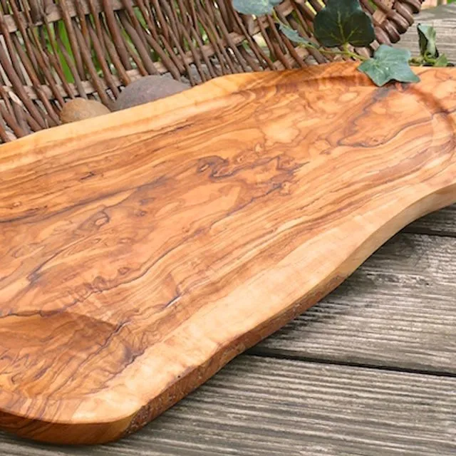 Carving board with handle and juice groove (Length approx. 40 – 44 cm) olive wood