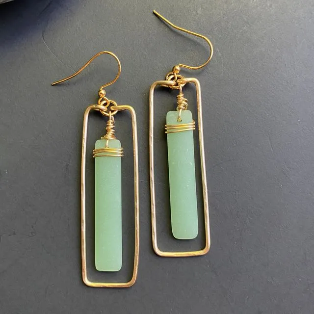 Gold Rectangle Green Drop Hammered Earrings
