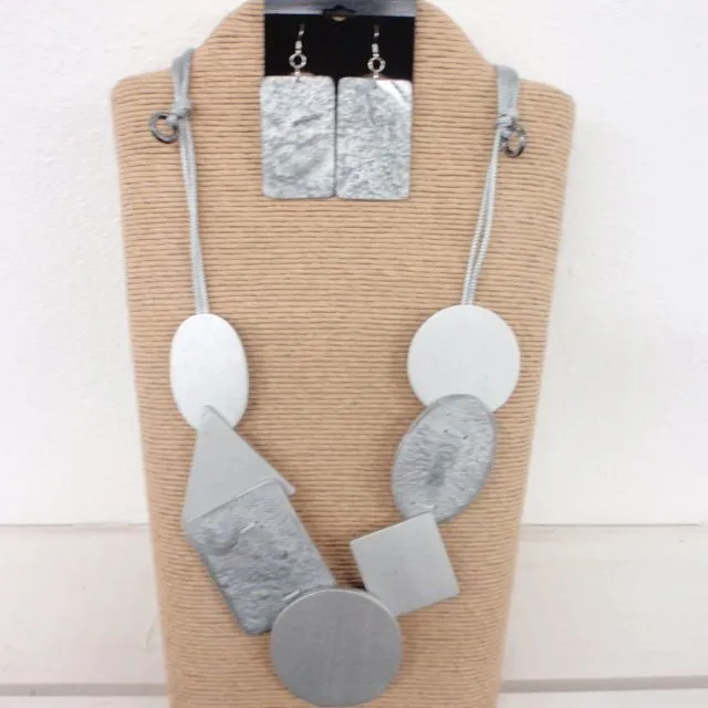 Necklace and Earrings Set 19863