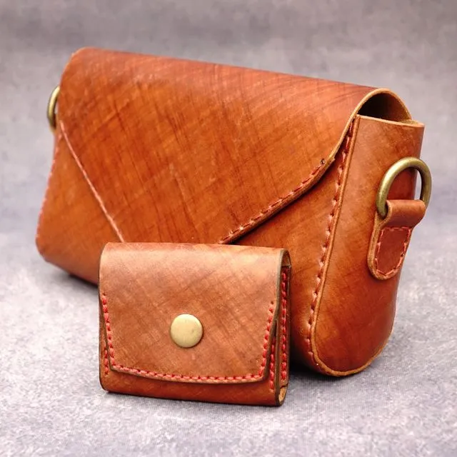 Tokyo Petit Leather Handbag, clutch